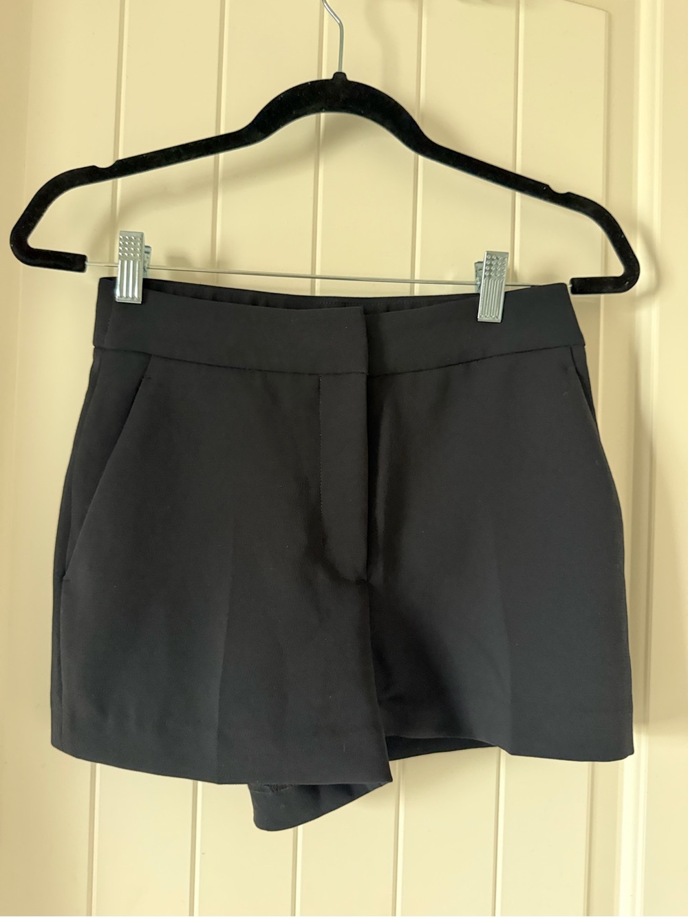 Black Women's Tailored Shorts